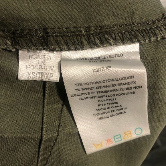 Camo women’s joggers with drawstrings and pockets - Picture 5 of 5